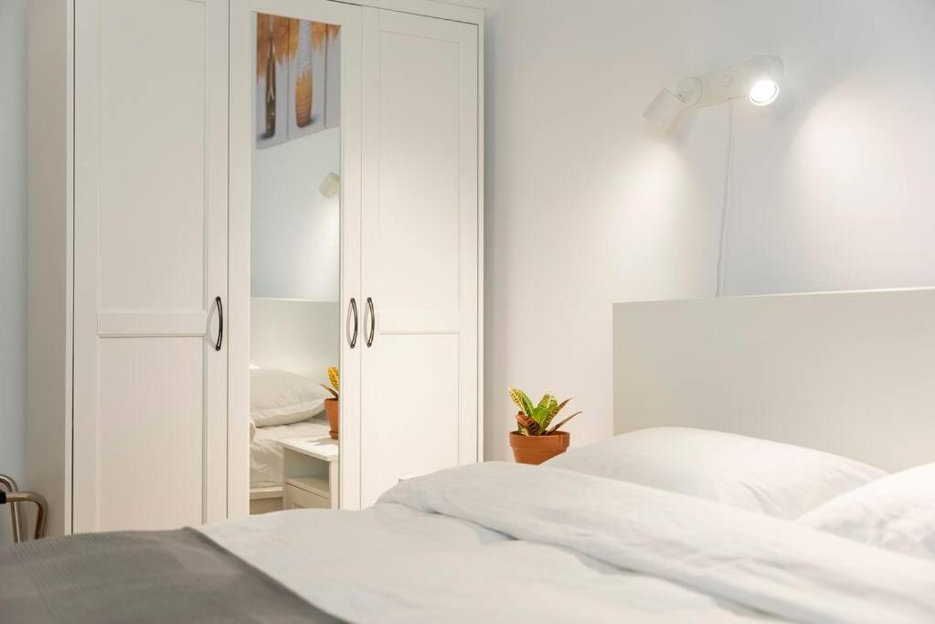 Ultra-Central University Square Apartament Apartament 布加勒斯特 外观 照片